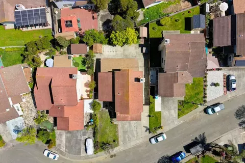View/Area - 124 Dolphin Ct, Vallejo, CA 94589 photo 6 of 18