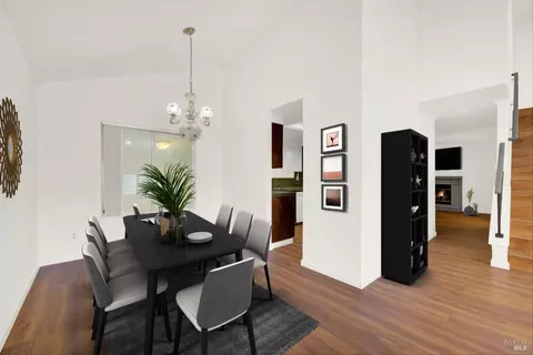 Dining - 124 Dolphin Ct, Vallejo, CA 94589 photo 1 of 2