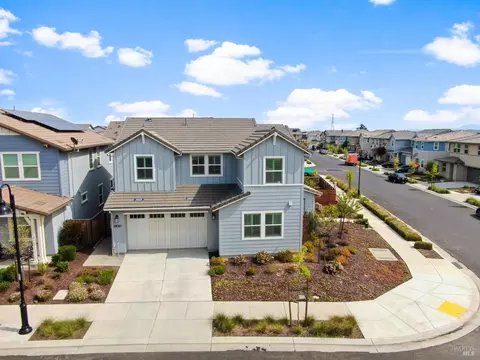2400 Mandarin Dr, Fairfield, CA 94533