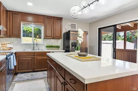 1133 Fulton Ave, Vallejo, CA 94591 photo 3