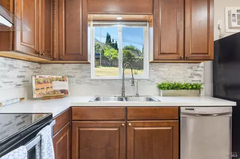 1133 Fulton Ave, Vallejo, CA 94591 photo 6
