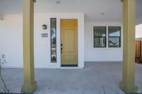 8905 Camino Colegio Rd, Rohnert Park, CA 94928