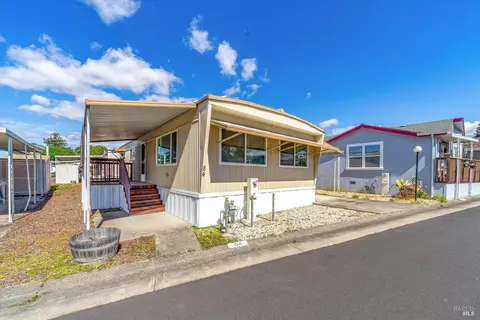 84 Redwing Dr, Santa Rosa, CA 95409