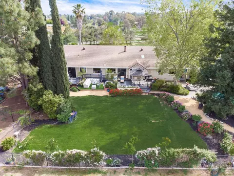 Exterior - 4209 Rolling Hills Ln, Vacaville, CA 95688 photo 5 of 18