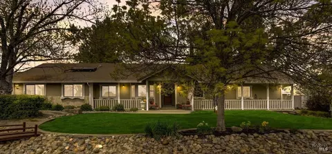 4209 Rolling Hills Ln, Vacaville, CA 95688