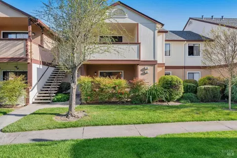 8201 Camino Colegio #107, Rohnert Park, CA 94928