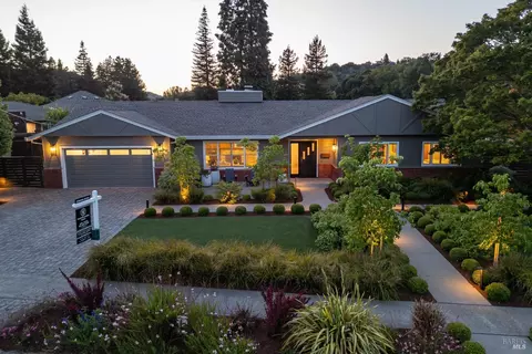 70 Fairway Dr, Novato, CA 94949