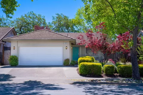 939 Foothill Dr, Windsor, CA 95492