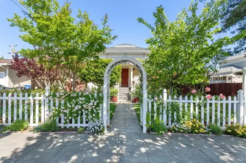 1030 Napa St, Napa, CA 94559