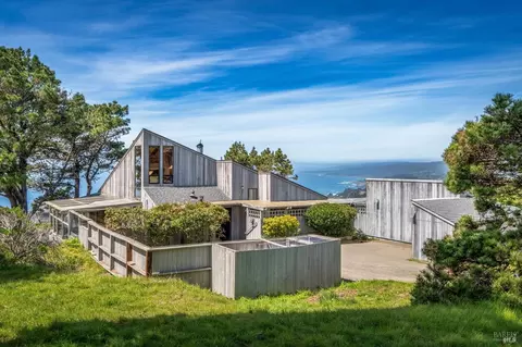 114 Larkspur Close, The Sea Ranch, CA 95497