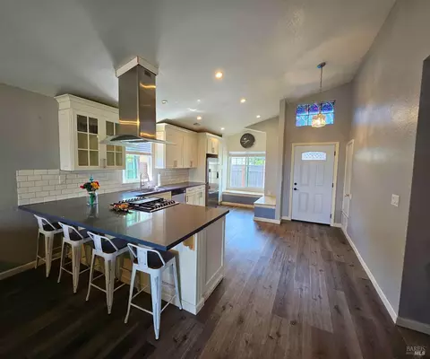 100 James River Rd, Vallejo, CA 94591 photo 3