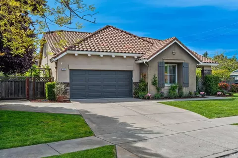 1203 Terrace Dr, Napa, CA 94559