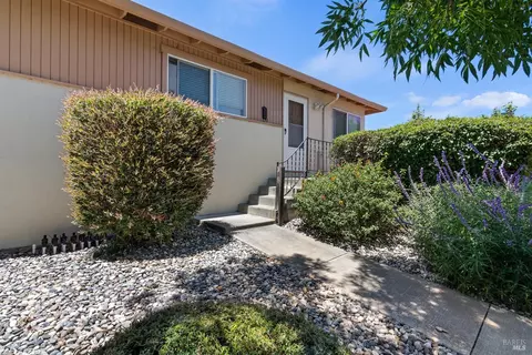 1215 E 4th St, Benicia, CA 94510 photo 5