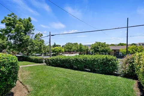 1215 E 4th St, Benicia, CA 94510 photo 3