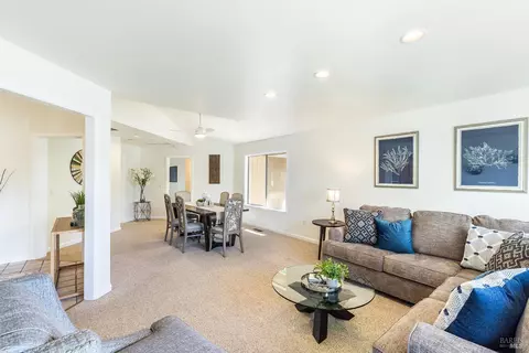 579 Pistachio Pl, Windsor, CA 95492 photo 8