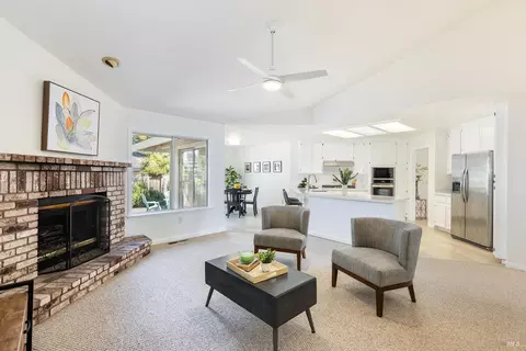 579 Pistachio Pl, Windsor, CA 95492 photo 18