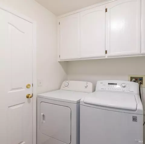 579 Pistachio Pl, Windsor, CA 95492 photo 34