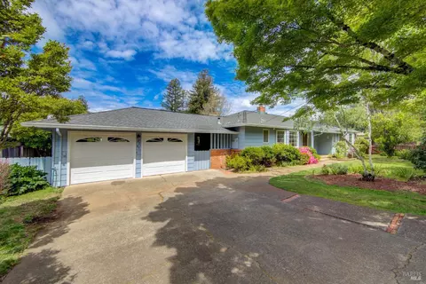 4747 Sullivan Way, Santa Rosa, CA 95409