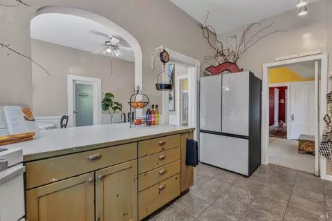 Kitchen - 615 Carolina St, Vallejo, CA 94590 photo 3 of 4