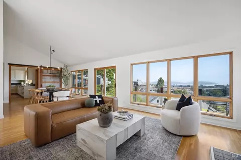Living - 1243 Waterview Dr, Mill Valley, CA 94941 photo 2 of 11