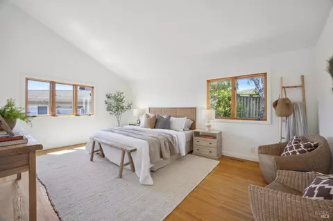 Bedroom - 1243 Waterview Dr, Mill Valley, CA 94941 photo 1 of 9