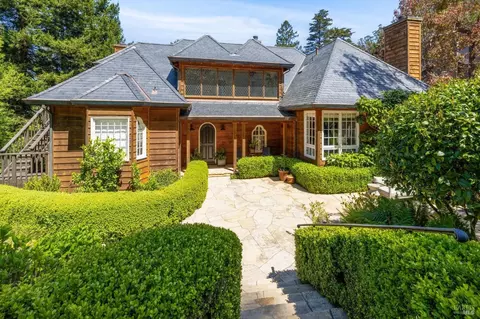 Exterior - 903 Marin Dr, Mill Valley, CA 94941 photo 3 of 18