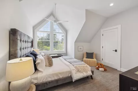 Bedroom - 903 Marin Dr, Mill Valley, CA 94941 photo 6 of 9
