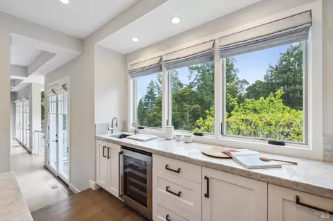 Kitchen - 903 Marin Dr, Mill Valley, CA 94941 photo 5 of 8