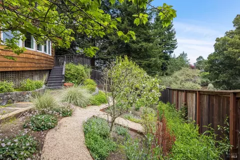Exterior - 903 Marin Dr, Mill Valley, CA 94941 photo 11 of 18