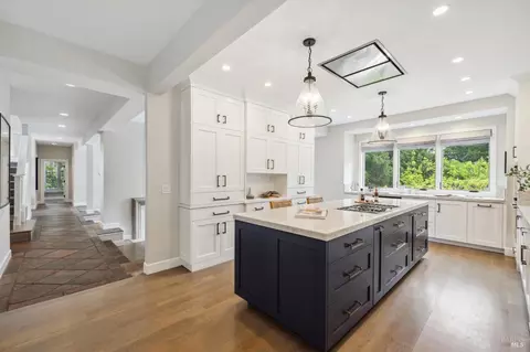 Kitchen - 903 Marin Dr, Mill Valley, CA 94941 photo 2 of 8