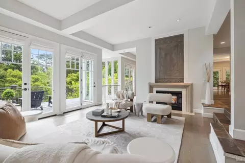 Living - 903 Marin Dr, Mill Valley, CA 94941 photo 2 of 13