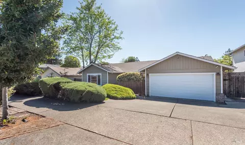 523 Calistoga Rd, Santa Rosa, CA 95409