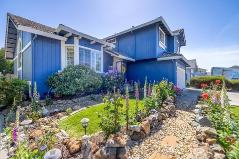 Exterior - 997 Chalice Ct, Fairfield, CA 94533 photo 7 of 22