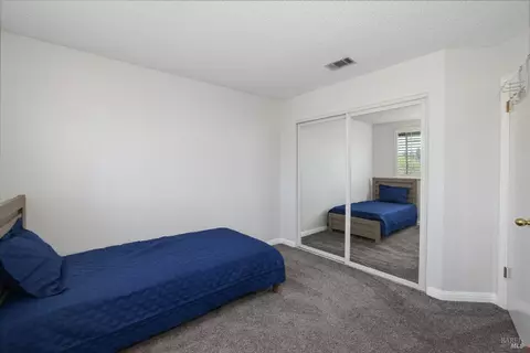 Bedroom - 997 Chalice Ct, Fairfield, CA 94533 photo 8 of 8