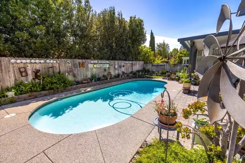Exterior - 997 Chalice Ct, Fairfield, CA 94533 photo 17 of 22