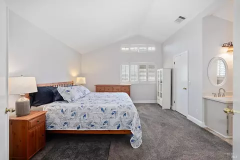 Bedroom - 997 Chalice Ct, Fairfield, CA 94533 photo 1 of 8