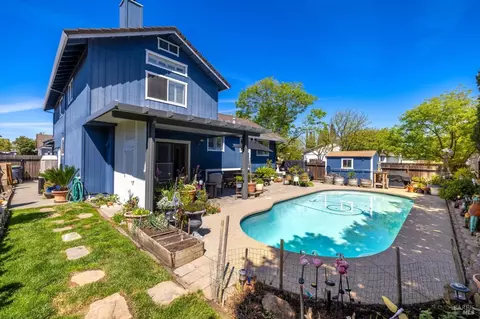 Exterior - 997 Chalice Ct, Fairfield, CA 94533 photo 10 of 22
