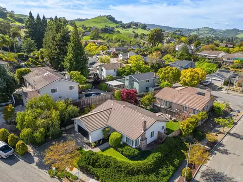 3265 Swiss Ct, Napa, CA 94558