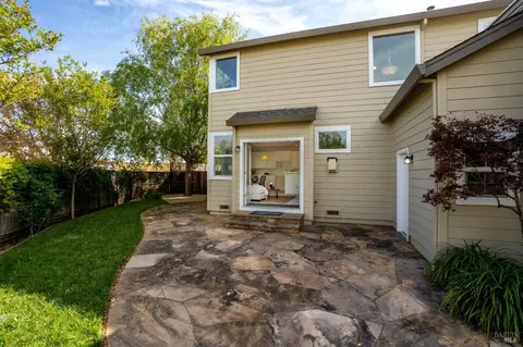 Exterior - 8384 Trione Cir, Windsor, CA 95492 photo 8 of 27