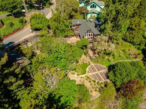 75 Morningsun Ave, Mill Valley, CA 94941