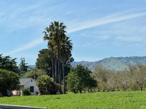8552 Holmes Ln, Winters, CA 95694 photo 2