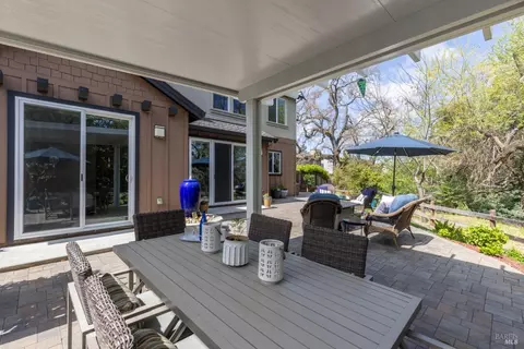 Exterior - 48 Black Walnut Ln, Napa, CA 94559 photo 8 of 34