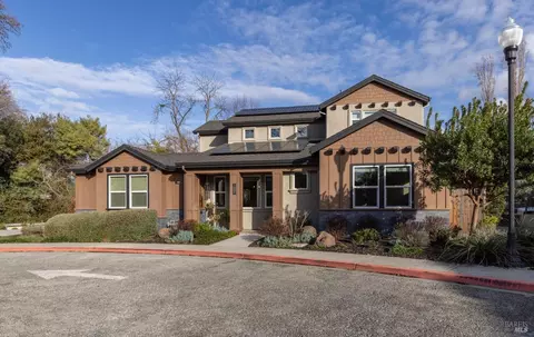 Exterior - 48 Black Walnut Ln, Napa, CA 94559 photo 13 of 34