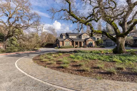 Exterior - 48 Black Walnut Ln, Napa, CA 94559 photo 19 of 34