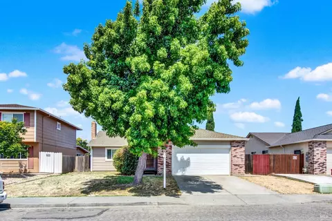 510 Trumpeter Dr, Suisun City, CA 94585