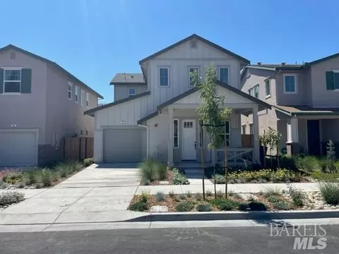 Exterior - 72 Edith St, Petaluma, CA 94952 photo 2 of 3