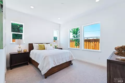 Bedroom - 72 Edith St, Petaluma, CA 94952 photo 1 of 5