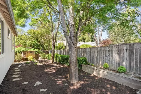 Exterior - 100 Tina Way, Graton, CA 95444 photo 7 of 9