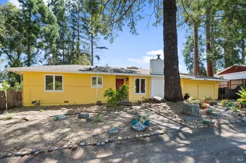 1651 Glenwood Dr, Ukiah, CA 95482 photo 4