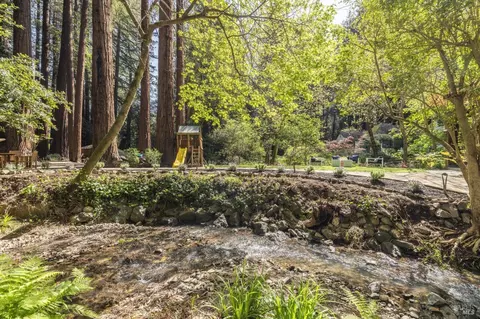 Exterior - 95 Cascade Dr, Mill Valley, CA 94941 photo 11 of 15